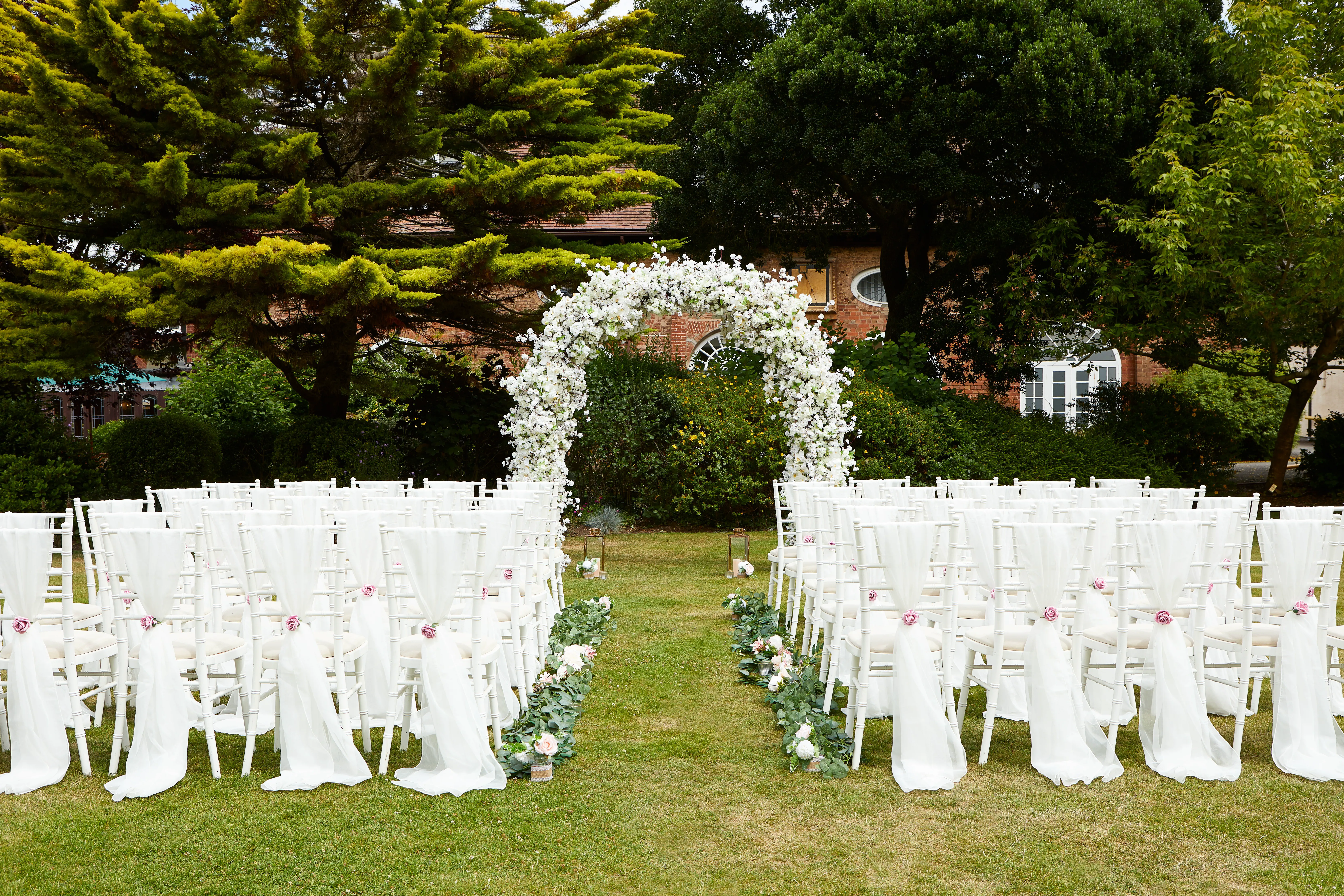 Choosing Your Wedding Venue - Alveston Manor